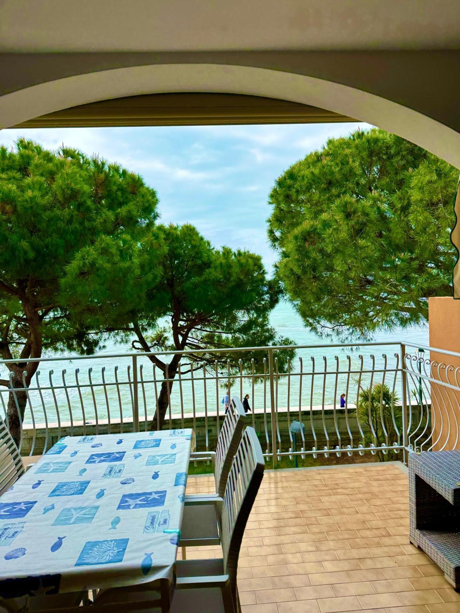 Apartment Mit Meerblick Am Strand Costa Azzura Grado Zewnętrze zdjęcie